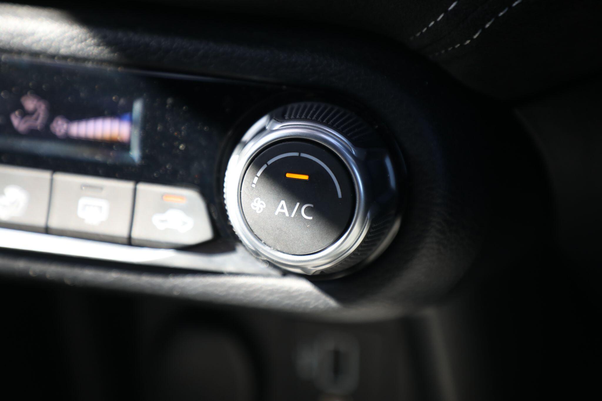 Large vehicle image